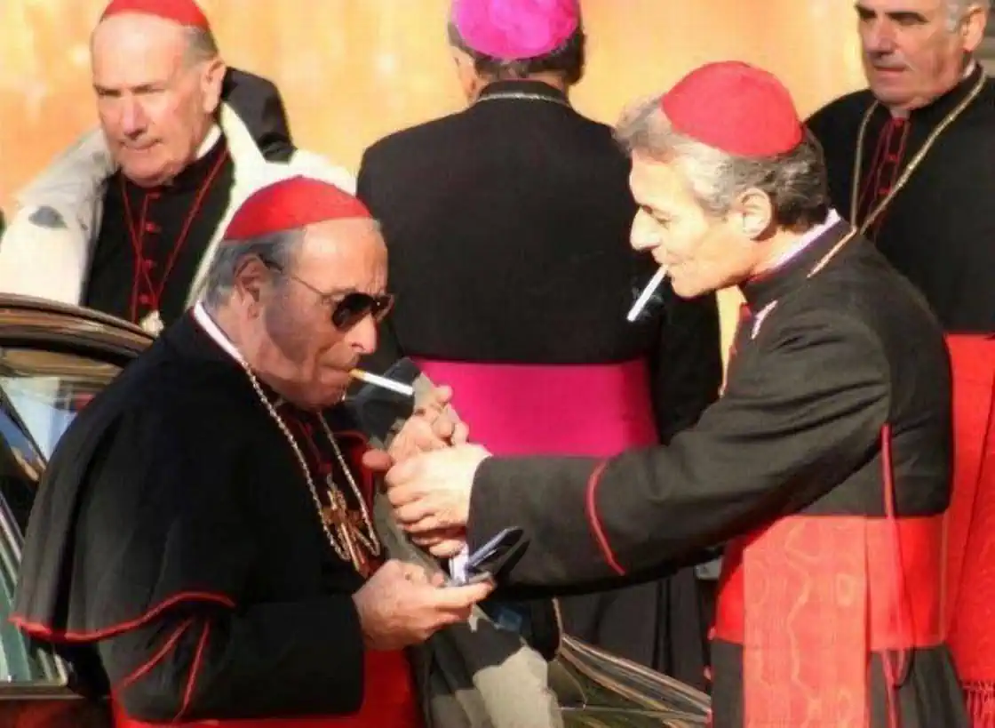 Smoking cardinals